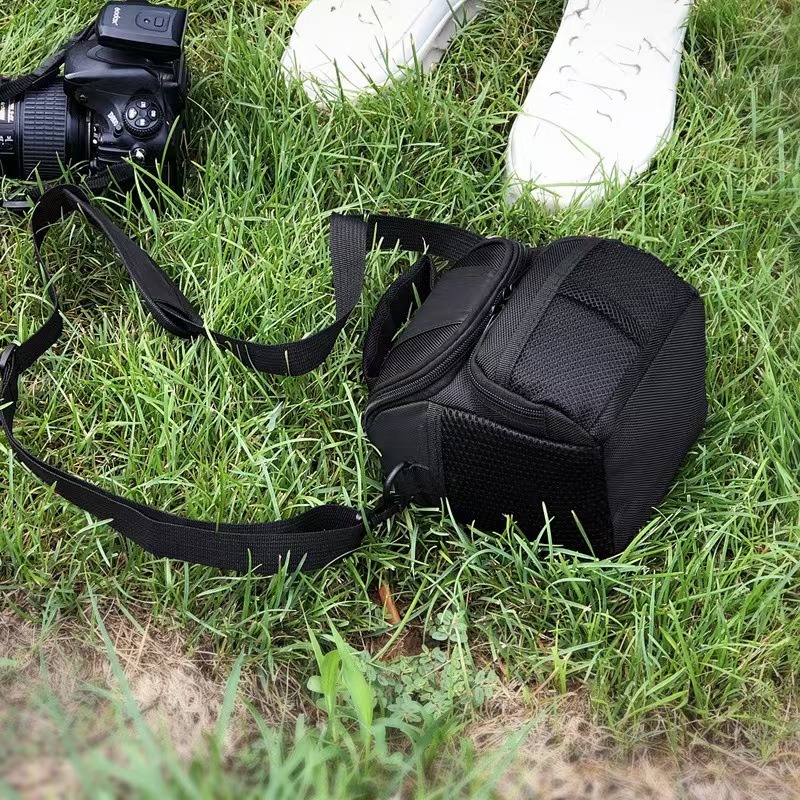 Minimalist Camera Shoulder Bag - Photography Gear review and price